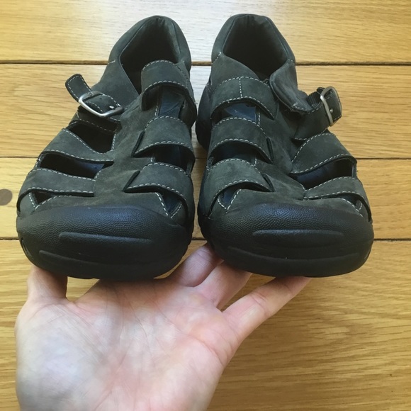 Keen Leather Hiking Trail Fisherman Sandals - Picture 8 of 8